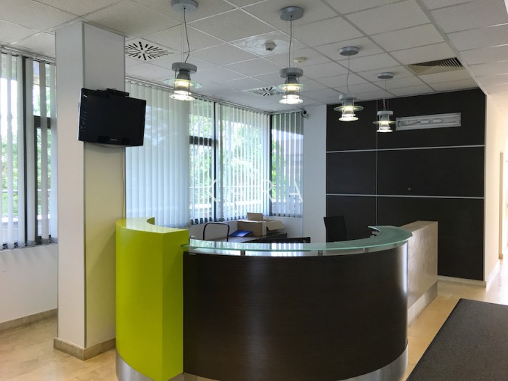 Ménesi Office Center